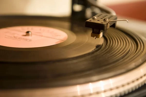 How Does a Vinyl Record Work